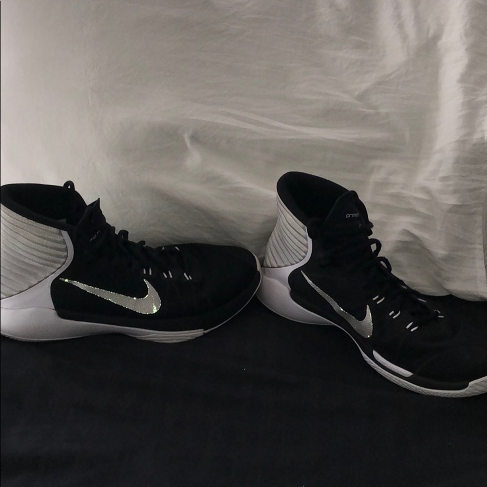 Nike basketball sneakers